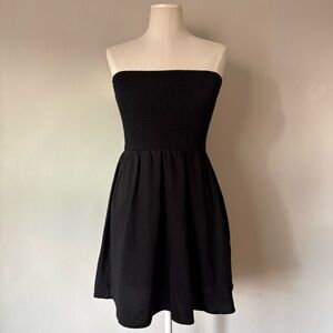 Urban Outfitters Black Smocked Strapless Mini Dress Medium Cotton Blend Summer